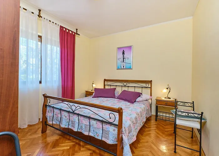 Giuseppe 아파트 말리로시니